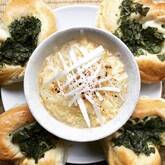 白ネギと餃子の皮のスープ