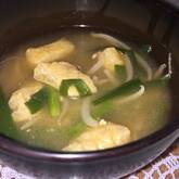 たっぷりニラのみそ汁