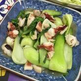 チンゲンサイとタコのペッパー炒め