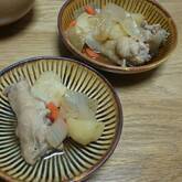 簡単人気！じゃがいもと手羽元の煮物