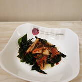 ワカメとキムチの和え物