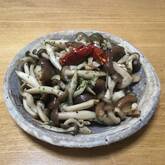 キノコのペペロンチーノ