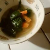 ホウレン草と玉ネギのスープ