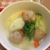 コロコロ肉団子シチュー