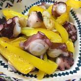 タコとパプリカのペペロンチーノ