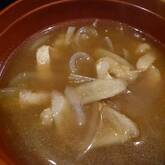 ゴボウと油揚げのみそ汁