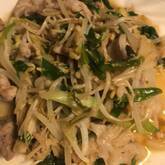 ニラとモヤシのシャッキリピリ辛和え