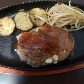 チーズ入りハンバーグ