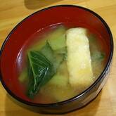 小松菜とお揚げのみそ汁