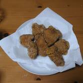 ジューシーな鶏の唐揚げ カリッと揚がって何個でも食べたくなる