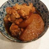 しみしみ大根と鶏手羽元の煮物