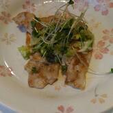 ピリ辛ネギダレがけゆで豚