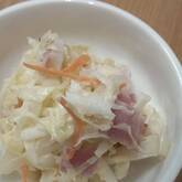 キャベツとウインナーのサラダ