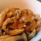 豚肉と大葉のみそ炒め丼