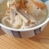 ほっとする美味しさ！豚汁うどんの作り方 具だくさんで基本の味わい