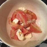 トマトとクリームチーズのバジル和え