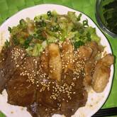 ご飯がすすむ！たっぷり焼き肉丼