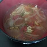 キャベツとトマトのスープ