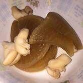 おふくろの味！しみしみ大根とやわらかイカの煮物