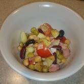 トマトとミックスビーンズのビネガーサラダ