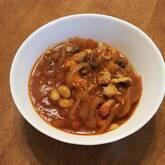 鶏ひき肉と豆のスープ煮