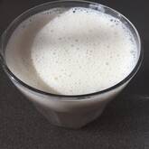 さっぱり冷たい！バナナとヨーグルトのスムージー