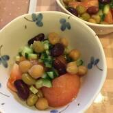 トマトとミックスビーンズのビネガーサラダ