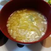 たっぷりキャベツのみそ汁