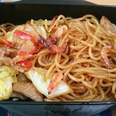 お弁当に焼そば