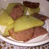 ジャガとサラミの炒め物