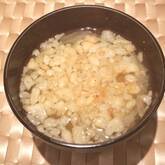 キャベツと天かすのみそ汁