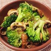 ブロッコリーのニンニク炒め