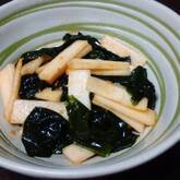 ウドのピリ辛ゴマ和え