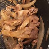 豚肉の甘辛ショウガ焼き