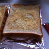 チーズバタートースト