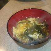 卵がふわとろ！わかめの簡単スープ