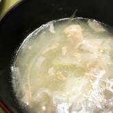 白ネギと餃子の皮のスープ