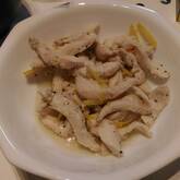 レンジで簡単！レモンの皮香るサッパリレモン蒸し鶏