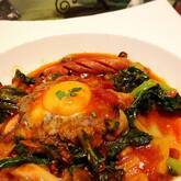 半熟卵入りハンバーグ