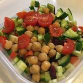 豆とトマトのフレンチサラダ