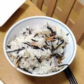 煮ヒジキ混ぜご飯