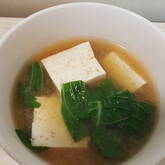 厚揚げと大葉のみそ汁