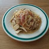 キノコとベーコンの和風クリームパスタ