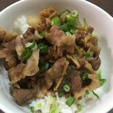 豚肉のしぐれ丼