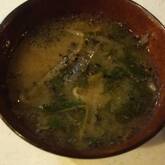 やさしいトロミがおいしい！モロヘイヤのみそ汁