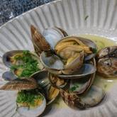 アサリのバター風味ワイン蒸し