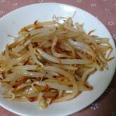 モヤシと干し桜エビのサッパリ炒め