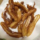 テーマパークの味を再現！カリカリモチモチ❤️チュロス