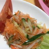 せん切り野菜サラダ