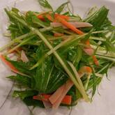 水菜とニンジンのサラダ